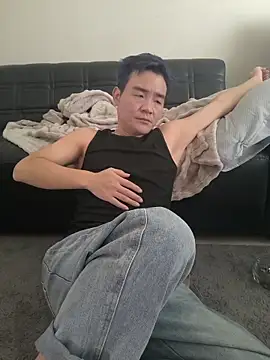 kisstoyousoon2024 online show from 11-09-25, 12:47