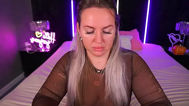 Snapshot of KiraCandyS chatting on 11-13-25, 11:36 KiraCandyS online show from 11-13-25, 11:36