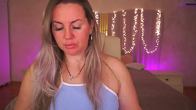 KiraCandyS online show from 03-19-26, 09:08