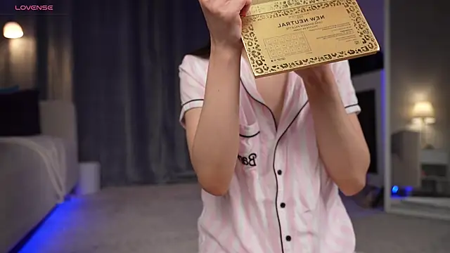 Amely Young online show from 10-04-25, 12:41