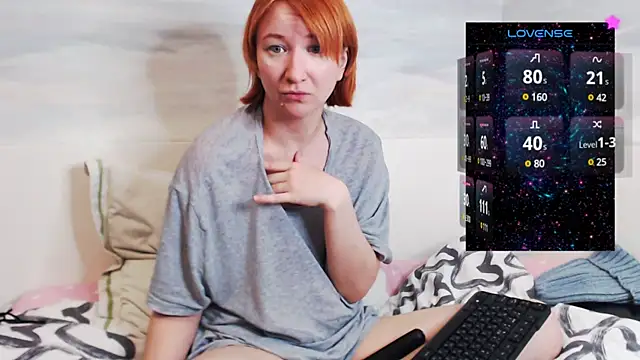 Snapshot of licentia__poetica chatting on 03-14-25, 11:00 licentia poetica online show from 03-14-25, 11:00