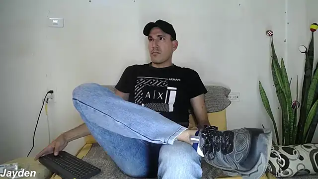 Snapshot of jayydenandjacob chatting on 11-08-25, 07:01 jayydenandjacob online show from 11-08-25, 07:01