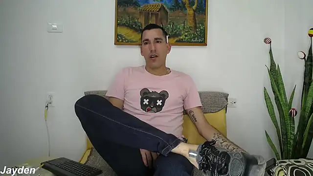Snapshot of jayydenandjacob chatting on 12-05-25, 06:59 jayydenandjacob online show from 12-05-25, 06:59