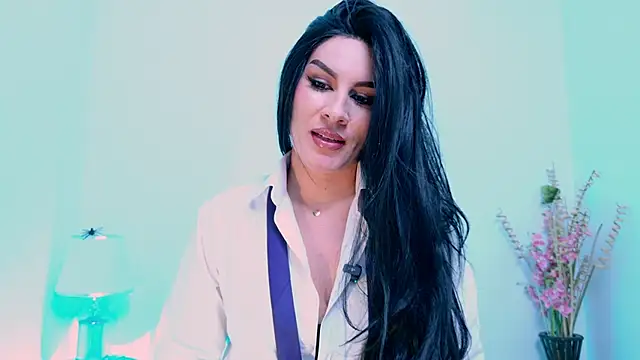 Pamela Rosal online show from 11-25-25, 01:22