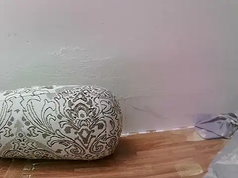 -SingleMom- online show from 09-30-25, 04:23