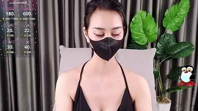 -----Sue----- online show from 02-24-25, 04:05