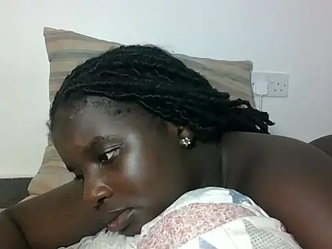 hotebbbyy online show from 09-28-25, 06:30