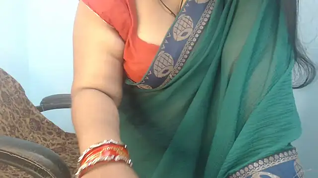 Snapshot of sapna-ji chatting on 12-16-25, 09:36 sapna-ji online show from 12-16-25, 09:36