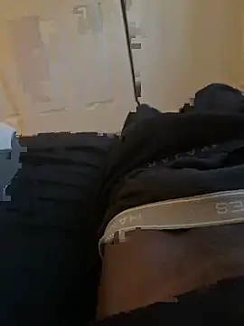 Snapshot of Big-dick_1 chatting on 12-21-24, 01:10 Big-dick 1 online show from 12-21-24, 01:10