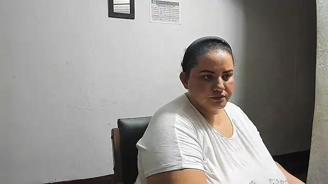 tetasgrandes karol online show from 04-21-26, 02:51