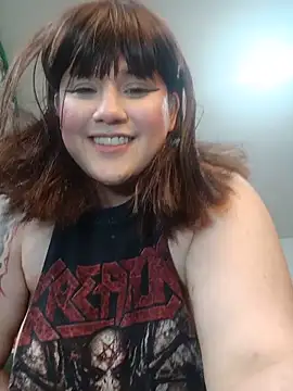 Snapshot of ItsNaiixa chatting on 05-17-26, 06:55 ItsNaiixa online show from 05-17-26, 06:55