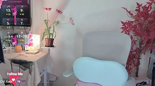 Snapshot of Lisa-s chatting on 03-15-25, 07:42 Lisa-s online show from 03-15-25, 07:42