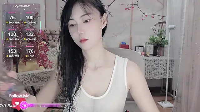 Snapshot of Lisa-s chatting on 09-12-25, 02:11 Lisa-s online show from 09-12-25, 02:11