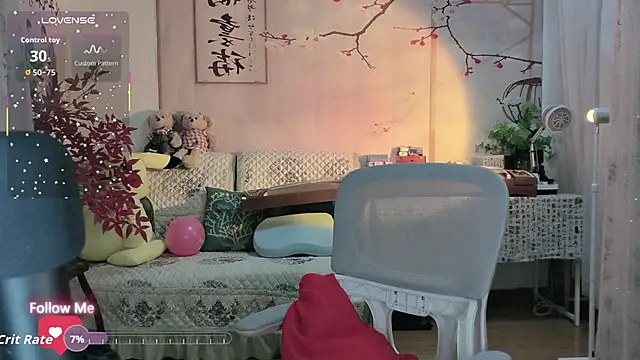 Snapshot of Lisa-s chatting on 10-06-25, 01:03 Lisa-s online show from 10-06-25, 01:03