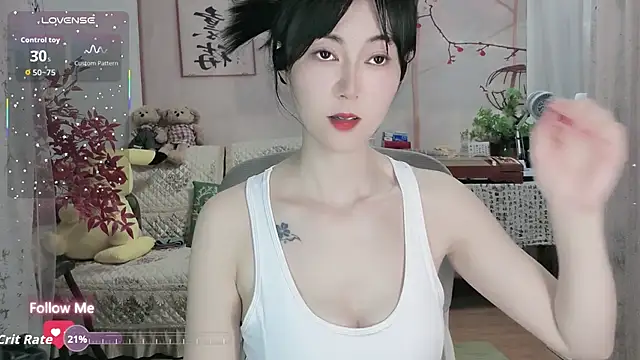 Snapshot of Lisa-s chatting on 10-06-25, 01:08 Lisa-s online show from 10-06-25, 01:08