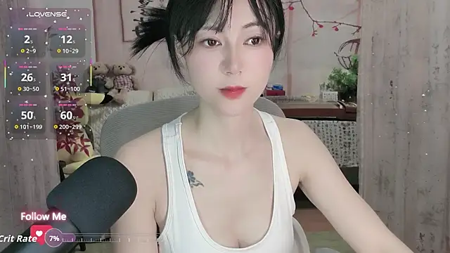 Snapshot of Lisa-s chatting on 10-10-25, 01:21 Lisa-s online show from 10-10-25, 01:21