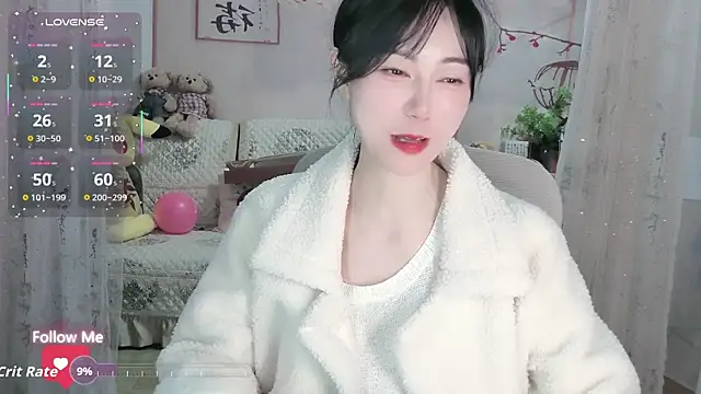 Snapshot of Lisa-s chatting on 10-26-25, 01:28 Lisa-s online show from 10-26-25, 01:28