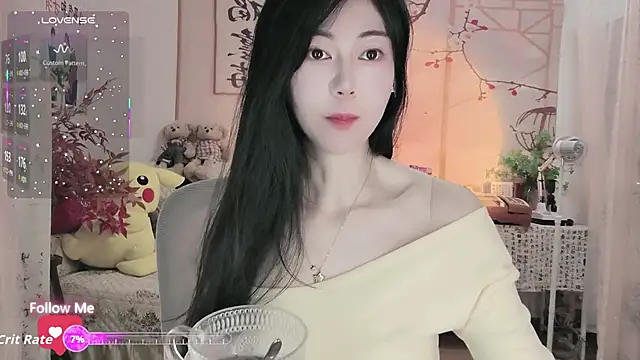 Snapshot of Lisa-s chatting on 11-05-25, 01:27 Lisa-s online show from 11-05-25, 01:27