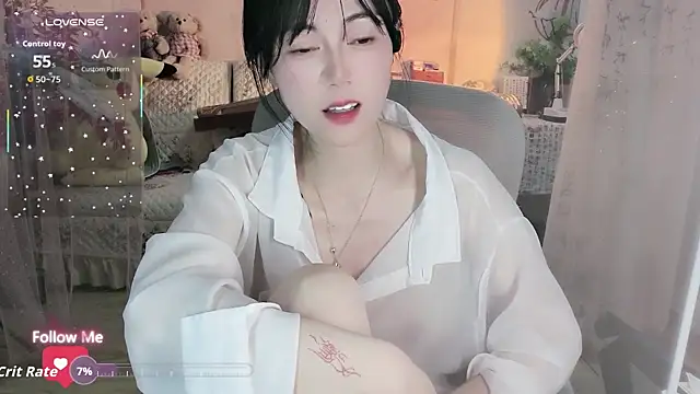 Snapshot of Lisa-s chatting on 11-14-25, 01:54 Lisa-s online show from 11-14-25, 01:54