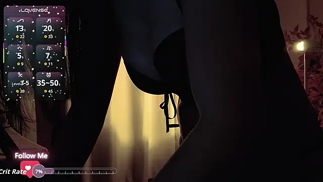 Snapshot of Lisa-s chatting on 11-29-25, 02:09 Lisa-s online show from 11-29-25, 02:09