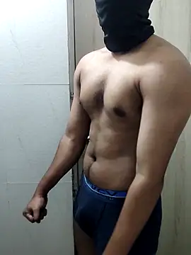 Snapshot of hottboy_39 chatting on 12-20-25, 11:39 hottboy 39 online show from 12-20-25, 11:39