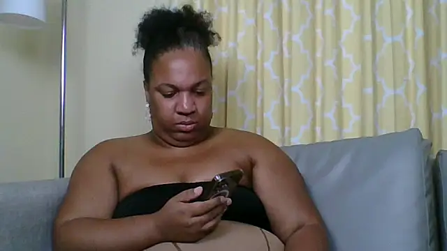 Badgirlbrittt online show from 10-08-25, 12:52