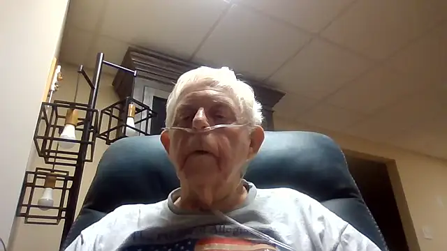 Snapshot of bootlegmanz chatting on 06-20-26, 10:34 bootlegmanz online show from 06-20-26, 10:34