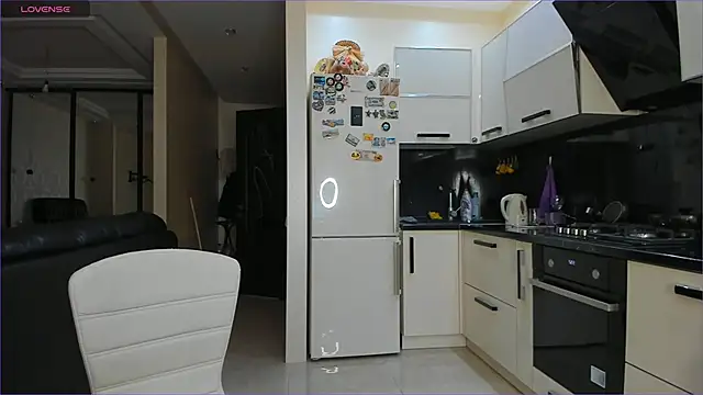 ANNA D ANGEL online show from 02-25-25, 05:58