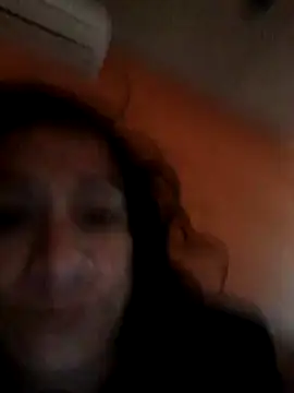 Snapshot of miicheele32 chatting on 12-23-24, 04:17 miicheele32 online show from 12-23-24, 04:17