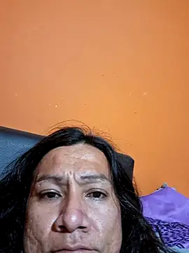 Snapshot of miicheele32 chatting on 10-29-25, 06:48 miicheele32 online show from 10-29-25, 06:48