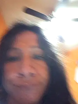 Snapshot of miicheele32 chatting on 11-01-25, 09:33 miicheele32 online show from 11-01-25, 09:33