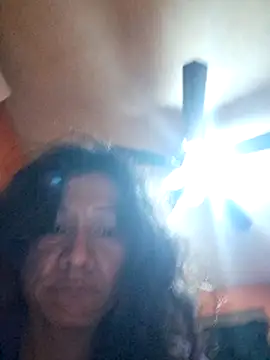 Snapshot of miicheele32 chatting on 11-06-25, 10:38 miicheele32 online show from 11-06-25, 10:38