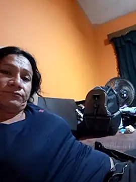 Snapshot of miicheele32 chatting on 11-07-25, 06:24 miicheele32 online show from 11-07-25, 06:24