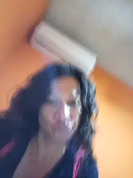 Snapshot of miicheele32 chatting on 11-17-25, 11:16 miicheele32 online show from 11-17-25, 11:16