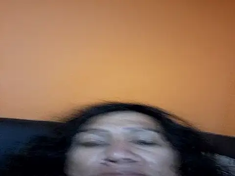 Snapshot of miicheele32 chatting on 12-03-25, 03:54 miicheele32 online show from 12-03-25, 03:54