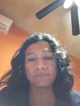 Snapshot of miicheele32 chatting on 12-05-25, 08:01 miicheele32 online show from 12-05-25, 08:01