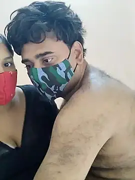 Snapshot of IND_COUPLE1 chatting on 12-10-24, 03:52 IND COUPLE1 online show from 12-10-24, 03:52