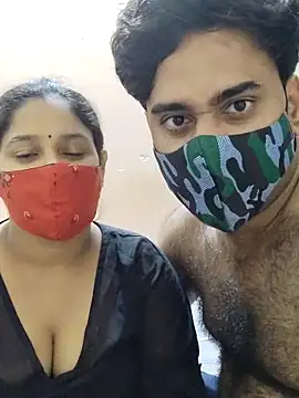 Snapshot of IND_COUPLE1 chatting on 12-10-24, 05:00 IND COUPLE1 online show from 12-10-24, 05:00