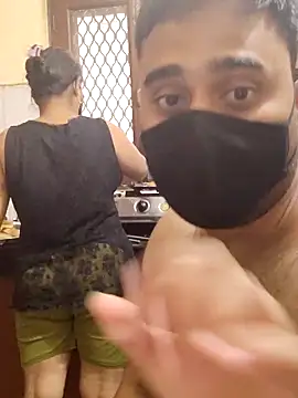 Snapshot of IND_COUPLE1 chatting on 02-25-25, 06:36 IND COUPLE1 online show from 02-25-25, 06:36