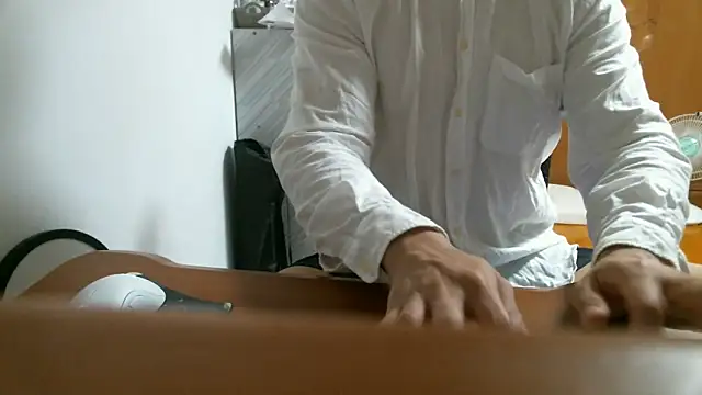 Snapshot of Stellan_0412 chatting on 06-03-26, 04:01 Stellan 0412 online show from 06-03-26, 04:01