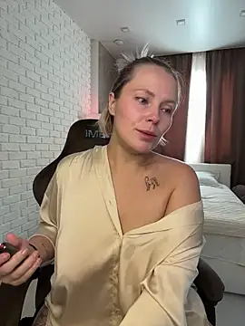 Snapshot of Charming_Daphny chatting on 11-21-25, 06:34 Charming Daphny online show from 11-21-25, 06:34