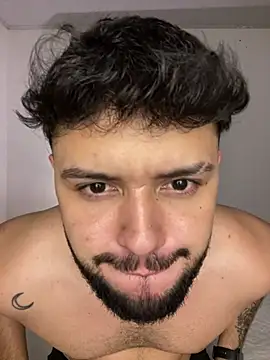 Snapshot of bruce__naughty chatting on 03-19-26, 11:42 bruce naughty online show from 03-19-26, 11:42