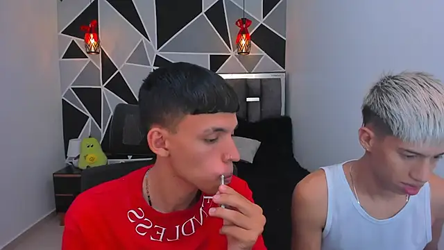 Juan Nd Steven online show from 04-21-26, 03:13