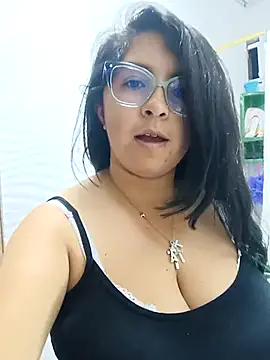 Snapshot of _Angelinaandrade_ chatting on 09-30-25, 01:10 Angelinaandrade online show from 09-30-25, 01:10