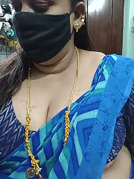 Snapshot of ashikaa_r chatting on 07-01-26, 06:51 ashikaa r online show from 07-01-26, 06:51