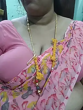Snapshot of ashikaa_r chatting on 07-19-26, 06:33 ashikaa r online show from 07-19-26, 06:33