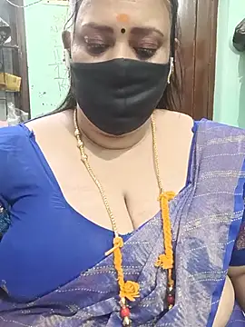 Snapshot of ashikaa_r chatting on 07-31-26, 06:40 ashikaa r online show from 07-31-26, 06:40