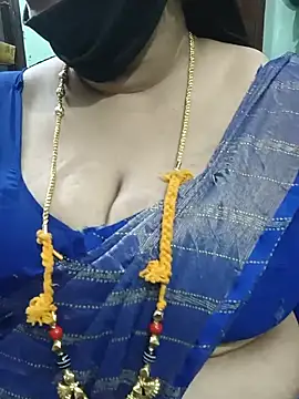Snapshot of ashikaa_r chatting on 08-01-26, 06:29 ashikaa r online show from 08-01-26, 06:29