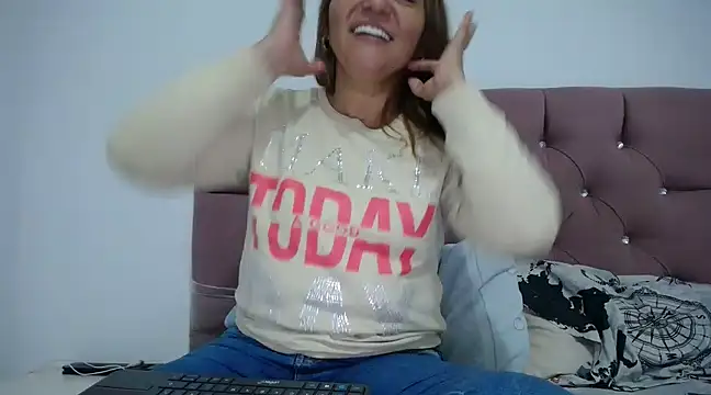 Snapshot of mirand_zackyx chatting on 01-31-25, 12:29 mirand zackyx online show from 01-31-25, 12:29