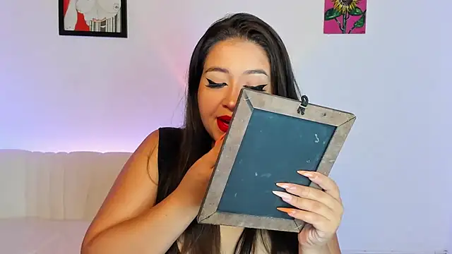 LiahDiaz online show from 12-19-25, 04:36